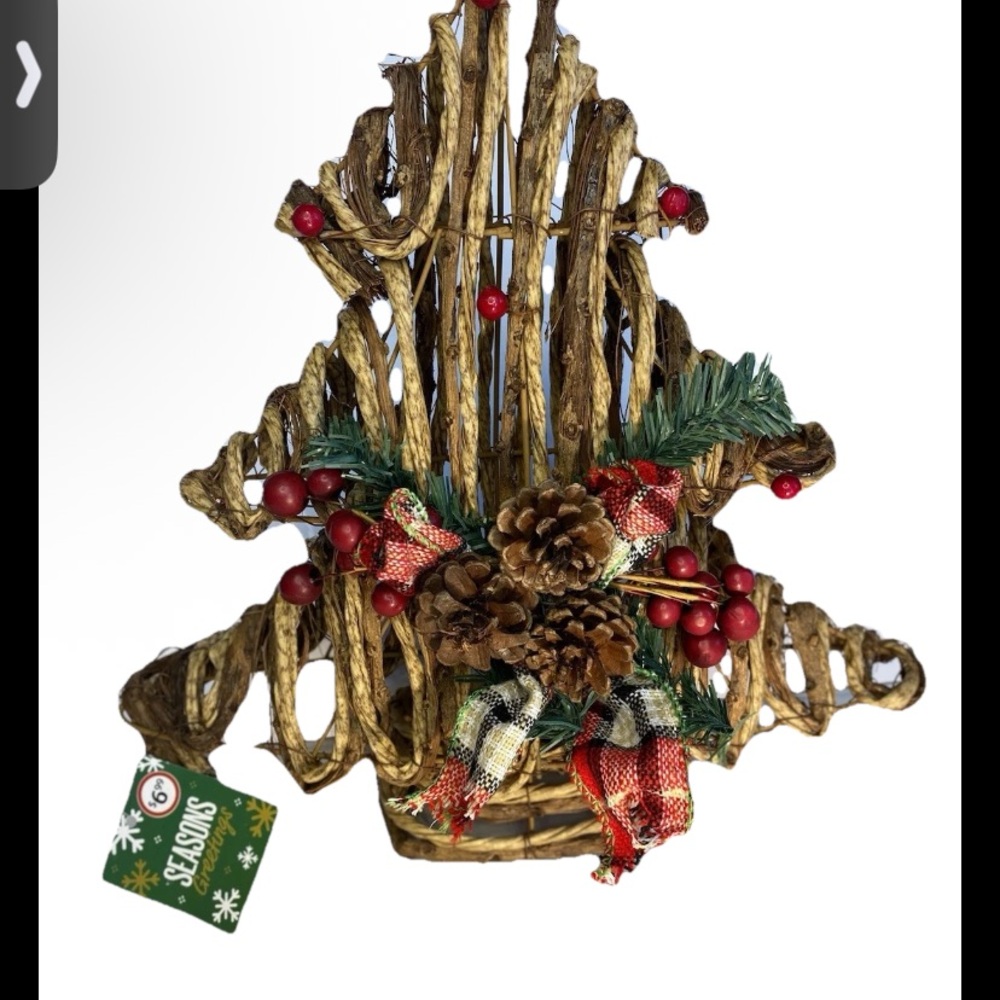 Rattan Christmas Tree Bow & Berries Tabletop 14” Rustic Country Decor NOS